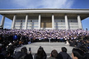 Νότια Κορέα &#8211; Πρέσβης της Ελλάδας στη Σεούλ: «Κανένα πρόβλημα για τους Έλληνες που ζουν εδώ» (Video)