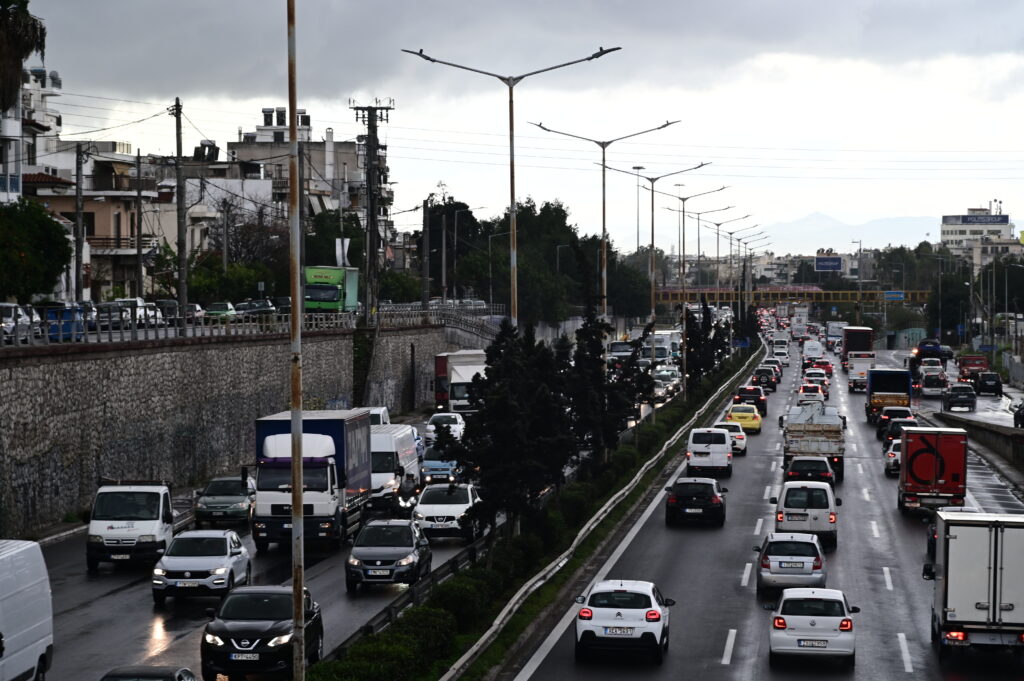 Τέλη κυκλοφορίας 2025: Αδειάζει η κλεψύδρα για την πληρωμή – Η διαδικασία, τα ποσά και τα πρόστιμα