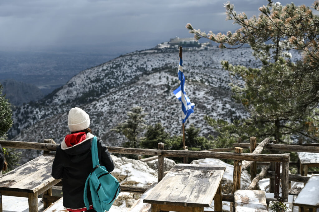 Καιρός: Νέα επιδείνωση και χιόνια το πρωί του Σαββάτου στην Αττική – Έκτακτο δελτίο της ΕΜΥ