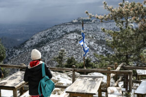 Καιρός: Νέα επιδείνωση και χιόνια το πρωί του Σαββάτου στην Αττική &#8211; Έκτακτο δελτίο της ΕΜΥ