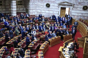 Προεδρία της Δημοκρατίας: Άκαρπη η πρώτη ψηφοφορία &#8211; Πόσες ψήφους συγκέντρωσαν Τασούλας, Κατσέλη και Γιαννίτσης