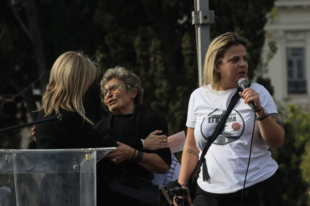 Τέμπη: «Ψέματα, μισές αλήθειες, και παραποίηση γεγονότων» – Ξεσπά η Κατερίνα Βουτσινά μετά τη συνέντευξη Μητσοτάκη