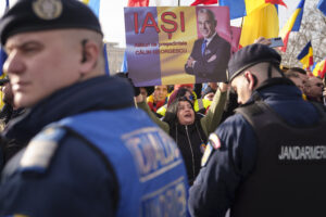 Ρουμανία: Χιλιάδες κόσμος στους δρόμους κατά της ακύρωσης των προεδρικών εκλογών