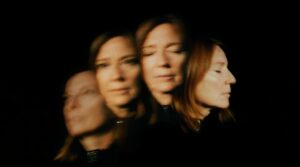 Beth Gibbons: Η φωνή των Portishead για μια συναυλία στον Λυκαβηττό