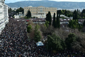 Τέμπη: Στα «must watch» οι συγκεντρώσεις για το BBC, στην Ελλάδα&#8230; εκκωφαντική σιγή