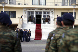 Προκήρυξη ΕΠΟΠ: Βγήκε η ΚΥΑ για 2.000 προσλήψεις το 2025