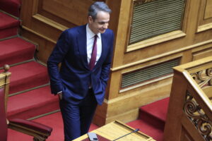 Ο Μητσοτάκης «δεν ξέρει» πόσους προέδρους της Δημοκρατίας έχουμε στη μεταπολίτευση