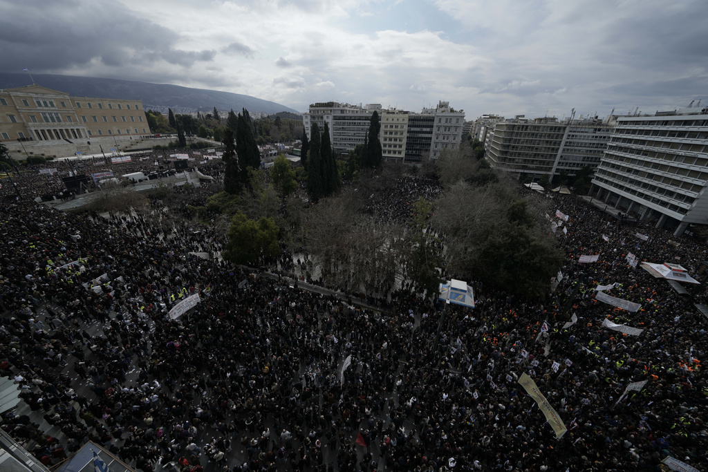 Έγκλημα Τέμπη: Άλλες διαδηλώσεις είδε ο Μαρινάκης – Επαινεί την ΕΛ.ΑΣ που «αντέδρασε ψύχραιμα»