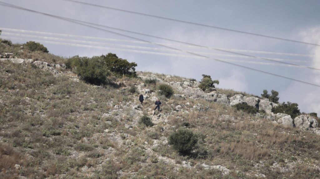 Θρίλερ στη Λάρισα: Πληροφορίες ότι τα ρούχα ταιριάζουν με του 39χρονου Βασίλη Καλογήρου – Οι πρώτες εικόνες (Photos-Video)