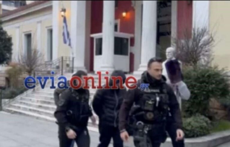 Ομαδικός βιασμός στη Χαλκίδα: Προθεσμία για να απολογηθούν έλαβαν οι τέσσερις συλληφθέντες (Video)