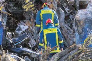 Εδωσαν προαγωγή στον ιατροδικαστή των Τεμπών