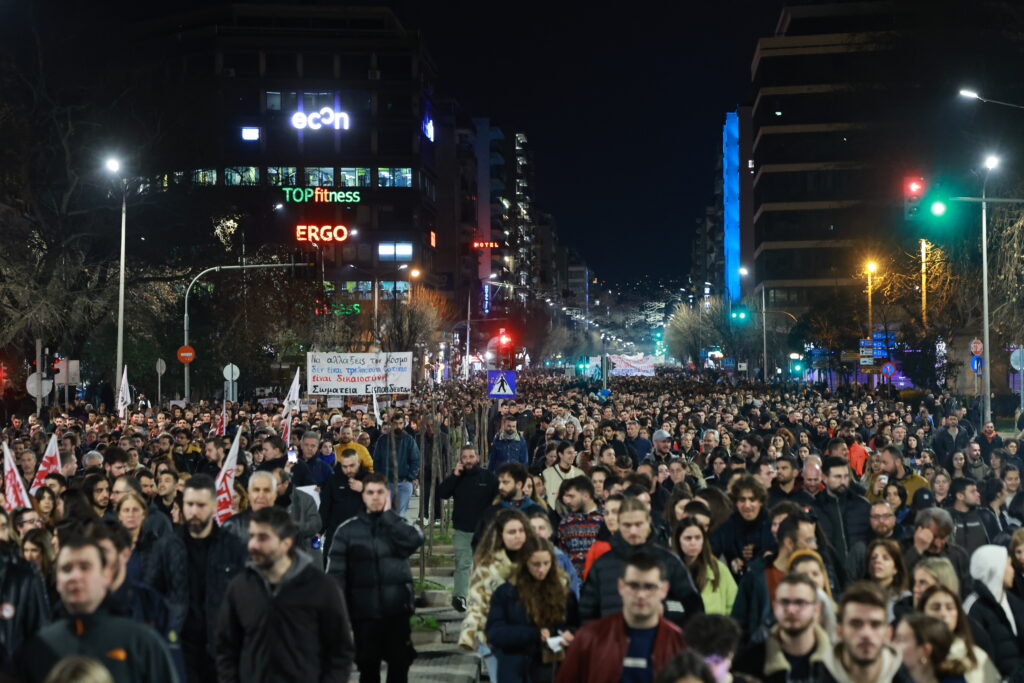 Θεσσαλονίκη: 50 προσαγωγές μετά τη συγκέντρωση για το έγκλημα στα Τέμπη (Photos)