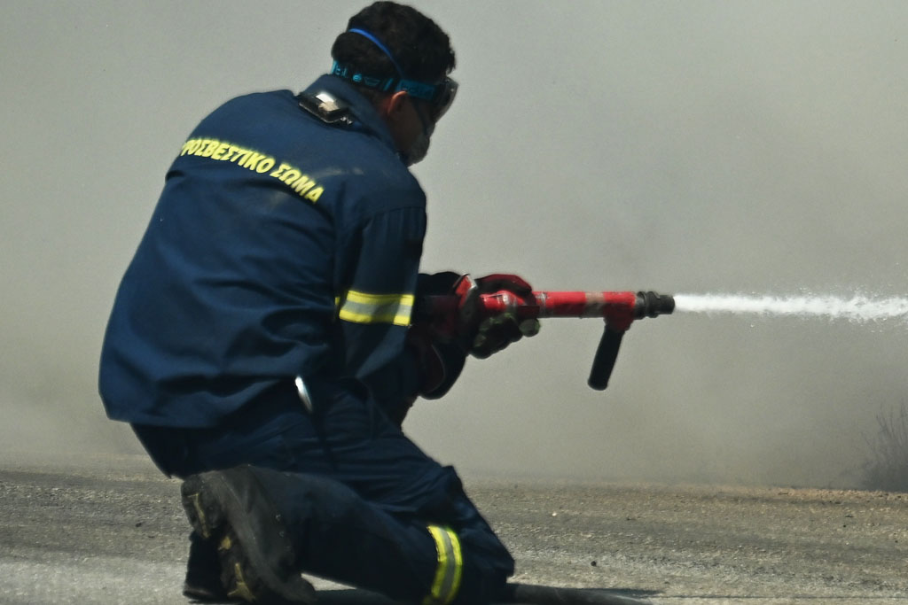 Θεσσαλονίκη: Φωτιά σε εν κινήσει λεωφορείο του ΟΑΣΘ με επιβάτες