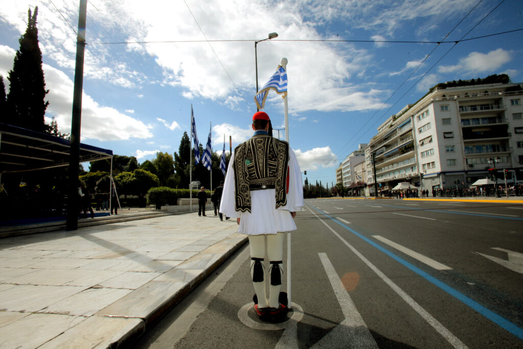 Καιρός: Αλλαγή σκηνικού μετά τον «μίνι χειμώνα» – Τα νέα δεδομένα για την 25η Μαρτίου