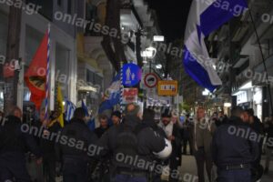 Λάρισα: Διαμαρτυρίες κατά της παράστασης του Ζαραλίκου (Video)