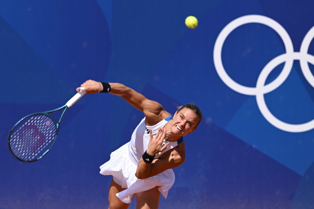 Miami Open: Δύσκολη νίκη στην πρεμιέρα για Σάκκαρη, σήμερα το βράδυ ξεκινάει ο Τσιτσιπάς